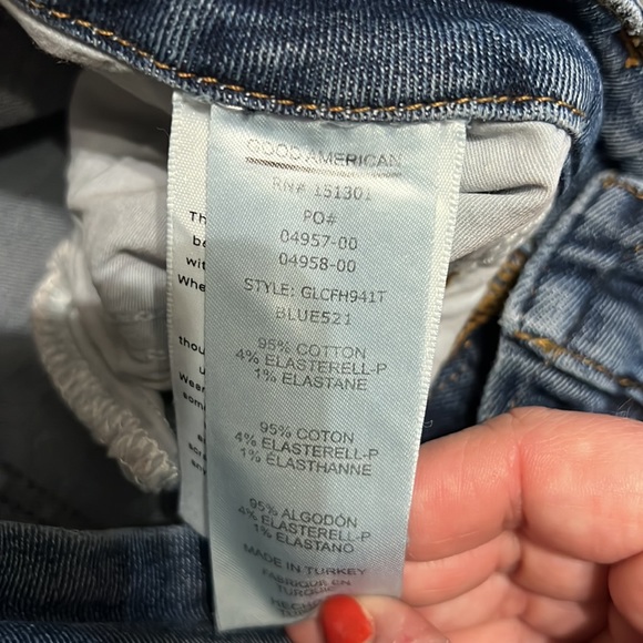 Good American Good Legs Crop - Picture 3 of 6